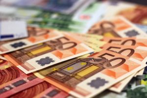 Scopri di più sull'articolo Reddito di cittadinanza senza requisiti: è reato