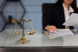 Scopri di più sull'articolo Carichi pendenti: cosa sono e quanto durano?